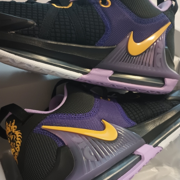 🔥Super Hot Nike LeBron Witness 7 Classic Baller Shoe - 9.5 - Picture 8 of 8